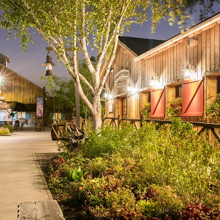 Disney's Davy Crockett Ranch Hotel 2*